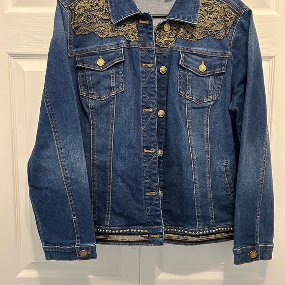 Chico Denim Jacket with Lace Detail Size 3=XL 16 Women Western festive. Preloved - Picture 3 of 9